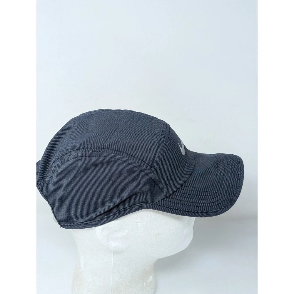 Nike Hat Strap Back‎ Gray White AW84 Swoosh 5 Panel Dri Fit Lightweight Running